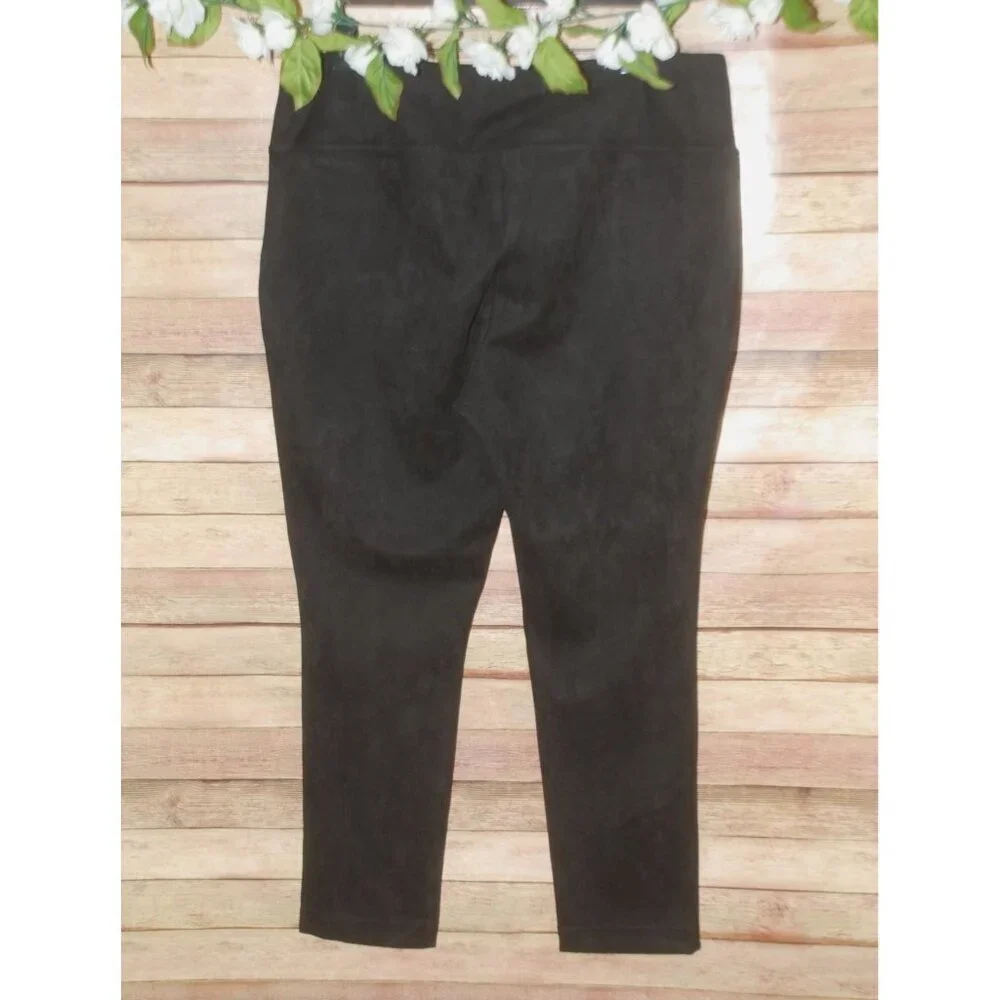 Andrew Marc Ladies Faux Suede Black Pull On Pants Size XL Straight Stretch Soft